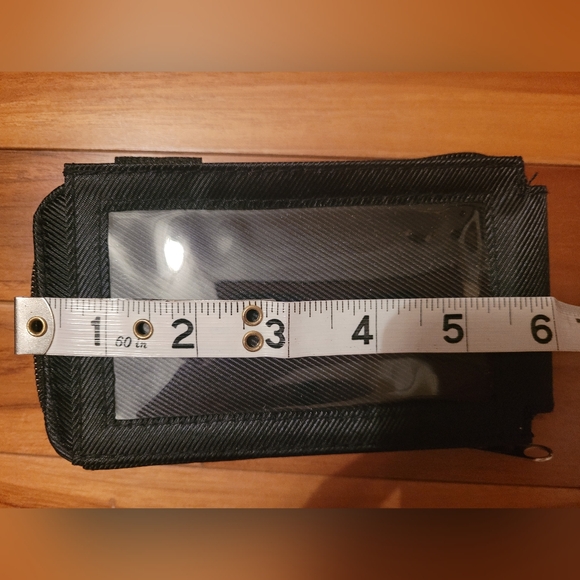 NEW in Box Phone Touch Purse, with 2 Straps,credit card,cash,ID, license holder. - Picture 10 of 15